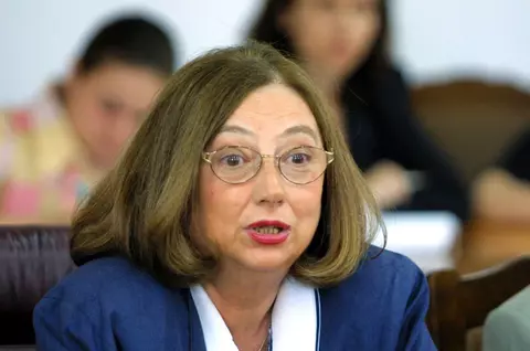 Nepoata Rodicăi Stănoiu și-ar fi schimbat declarațiile făcute în fața anchetatorilor. Fosta ministră a Justiției va fi înmormântată din nou, după ce nepoții îi vor ridica trupul de la INML