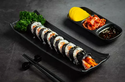 Rețetă de Kimbap (Gimbap). Aromele Asiei direct în farfuria ta