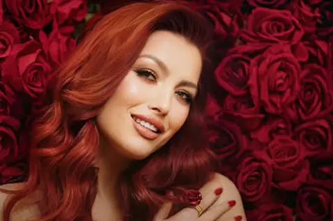 Elena Gheorghe a suferit enorm în copilărie, din cauza kilogramelor în plus: "Rămâi cu niște pitici pe creier cu care trebuie să te lupți toată viața, dacă nu rezolvi problema la timp". Ce dietă ține acum pentru a se menține / EXCLUSIV