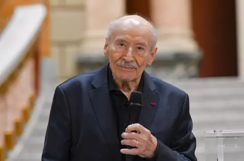 Ce probleme de sănătate are Victor Rebengiuc, la 93 de ani: „Nu pot ieși din casă decât cu ajutor. Fără baston, nu am echilibru” / S-a tratat la Tuncay Ozturk, fostul soț al Andreei Marin