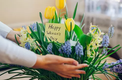 Mesaje de 8 Martie 2026 – felicitări de Ziua Femeii