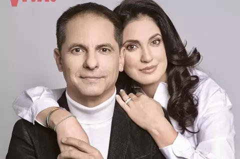 Cum se înțeleg Dan Negru și soția lui după 20 de ani de căsnicie și ce i se reproșează cel mai des prezentatorului: "Codruța m-a adus de multe ori cu picioarele pe pământ. Televiziunea îți poate lua ușor mințile" / EXCLUSIV