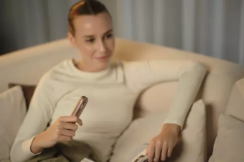 The art of slowing down: Ploom AURA, un dispozitiv pentru redefinirea momentelor tale de pauză