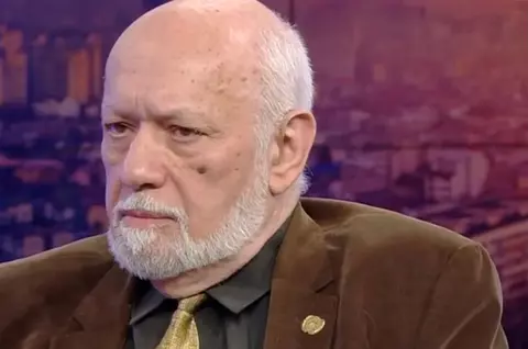 Gelu Voican Voiculescu și-a dat fiica în judecată după ce i-a vândut fictiv un conac ca să scape de RAPPS / Detalii din dosar