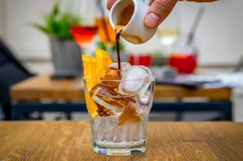 Ce este Espresso Tonic Bomb, băutură virală pe Tiktok