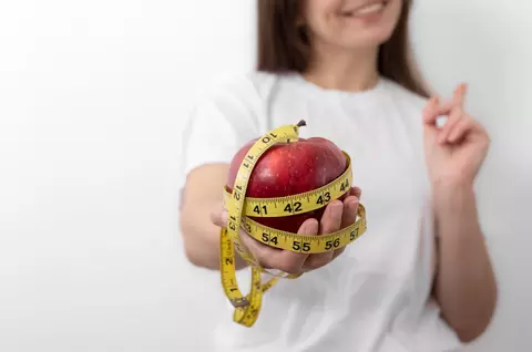 Cum să slăbeși fără să faci sport. De ce te afectează lipsa somnului în lupta cu kilogramele în plus