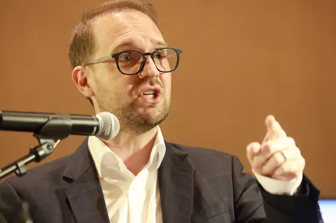 Dominic Fritz îi ia în colimator pe miniștrii demisionari ai PSD: „Au lăsat ministerele într-un hal absolut înspăimântător. Multe miliarde pierdute!”