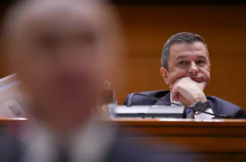 PSD îl acuză pe Ilie Bolojan că își angajează „pilele și apropiații” în Guvern, fără concurs: „Reforma nu se face cu şoferi, muzicieni rock şi cofetari!”