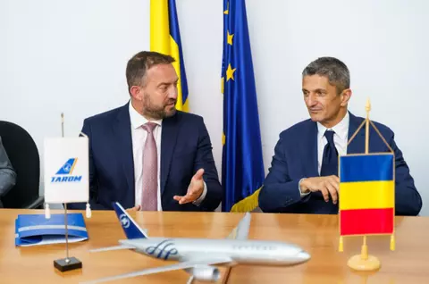 O aeronavă Boeing 737 MAX din dotarea TAROM primește numele "Mircea Lucescu". Răzvan Lucescu: "Un omagiu pe care familia noastră îl primeşte cu emoţie şi recunoştinţă"