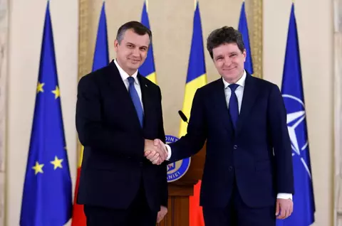 Nicușor Dan, mesaj către partidele din Parlament, la finalul discuţiilor cu premierul desemnat Eugen Tomac: "Fac apel la responsabilitate: trebuie să aibă întâietate interesul țări"