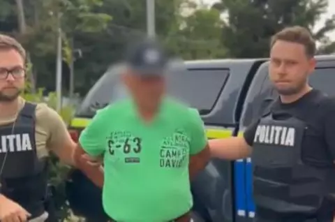 Bărbat din Botoşani, reținut de Poliție după ce a ucis cu cruzime un câine pentru că a lătrat la el. Ce pedeapsă riscă pentru schingiuirea animalelor