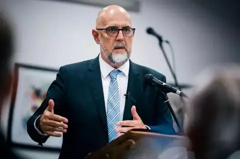 Kelemen Hunor susține că plecarea lui Ilie Bolojan "nu rezolvă mare lucru": "Trebuie găsită o soluție, nu poți să faci reforme cu 35%. Guvern de armistițiu ar fi una dintre variante"