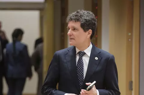 Cu ce propunere de premier merge PNL la discuțiile de luni cu Nicușor Dan: "Dacă domnii de la PSD fac majoritate cu AUR, nu au decât să strângă voturile"