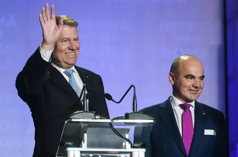 Rareș Bogdan păstrează legătura cu Klaus Iohannis și dezvăluie ce mai face fostul președinte, după plecarea de la Cotroceni: "Cum să intru eu în Sibiu și să nu-i dau un telefon președintelui?"