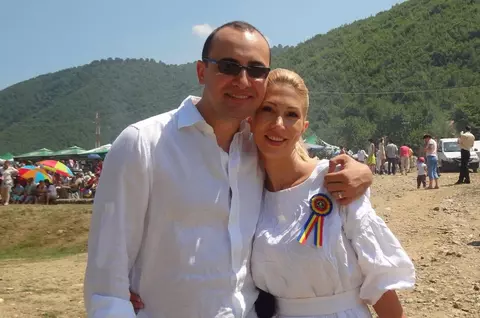 Cine este și cu ce se ocupă Valeriu Turcan, soțul Ralucăi Turcan. Sunt căsătoriți de 22 de ani și au împreună un băiat