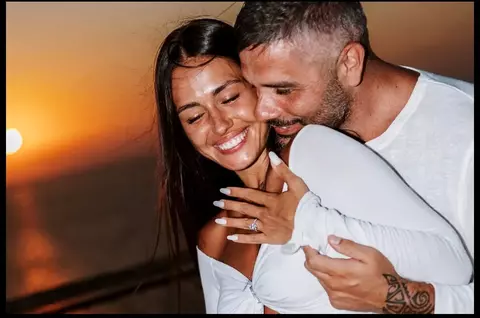 Vincenzo Castellano se căsătorește cu iubita lui, Elena, la 6 ani de la divorțul oficial de Antonia. Unde a avut loc cererea în căsătorie și cum arată inelul