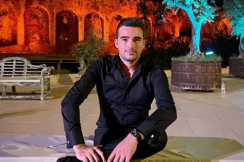 Cu cine a fost surprins Radu Mazăre Jr. de paparazzi la o petrecere, în toiul nopții, în Mamaia