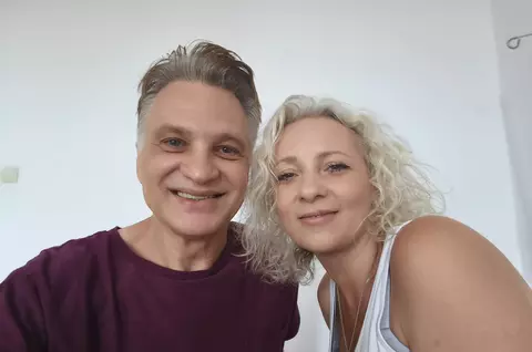 De la spital... la bal! Cum se simte Mihai Onilă la două săptămâni după ce a fost la un pas de moarte: ”Am și lucrat în weekend, am fost MC la Summer Well. Am stat patru ore în picioare” / EXCLUSIV