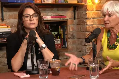 Monica Tatoiu și Aluziva, dialog tensionat în podcastul lui Gojira: "Nu divorțezi decât dacă te bate de îți sună apa în cap, când n-ai copii" / "Deci este vina femeii că nu miroase bine bărbatul cu care face un copil"