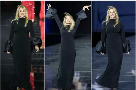 Nadia Comăneci a defilat pentru prima dată în cadrul Le Défilé L’Oréal Paris, purtând creații românești. Imagini spectaculoase cu "Zeița de la Montreal" pe podium, la Paris Fashion Week