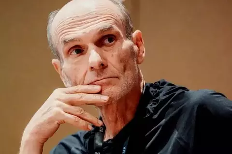 Cristian Tudor Popescu, atac dur la adresa lui Sorin Grindeanu și a ambasadoarei SUA la Atena: „E o fanfaronadă Trumpă. Ma'am Kimberley ar fi forțat o ușă spartă”