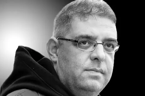 A murit jurnalistul Patrick André de Hillerin, cofondator al Academiei Cațavencu: „A fost un talent nativ, rar și irepetabil”
