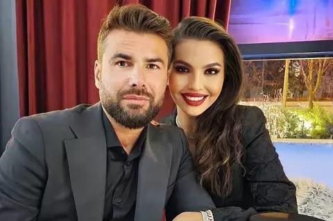 Cum a acceptat Sandra Mutu oferta de a intra în televiziune: "Contează foarte mult să nu simt că sunt privită doar ca soția lui Adrian Mutu, ci ca Sandra, cu personalitatea și calitățile mele" / EXLUSIV