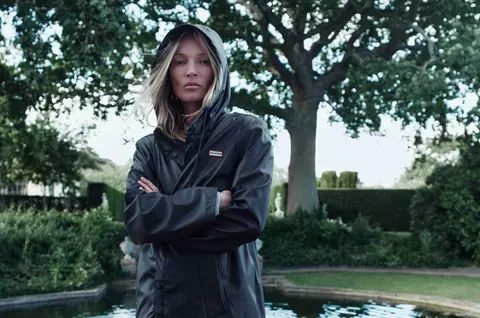 Kate Moss x Hunter: 170 de ani de stil britanic, reinventati cu atitudine