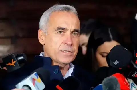 Călin Georgescu, două mesaje în două zile consecutive din arest: „Nici distanța, nici zidurile nu pot despărți oamenii uniți în această Lucrare”