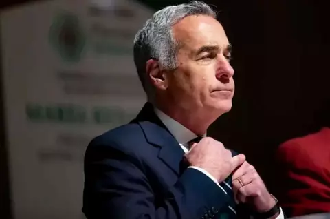 Călin Georgescu e cercetat într-un nou dosar de DIICOT, după ce a angajat un tânăr de 35 de ani să-i verifice casa din Mogoșoaia pentru a găsi tehnica de interceptare a procurorilor