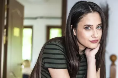 Oana Cârmaciu, actrița care a jucat în serialul "Sacrificiul" de la Antena 1, a semnat cu PRO TV. În ce film va apărea alături de Dragoș Bucur și Cabral: "M-a scos din zona de confort"