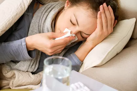 Cât durează tusea după o răceală și când ar trebui să te îngrijorezi?
