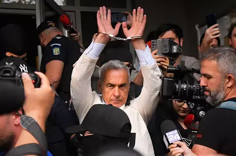 Călin Georgescu rămâne în arest preventiv: "Chiar și în momentele cele mai grele, nu ne pierdem încrederea în acei magistrați care rămân drepți"/ Curtea de Apel București a admis contestația formulată de DIICOT
