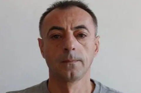 A murit comentatorul Răzvan Apostolescu, vocea emisiunii „Fotbal minut cu minut”. Avea 66 de ani: „S-a grăbit să se ducă sus și să transmită de acolo!”