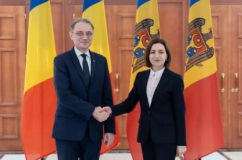 Mesajul transmis de premierul Luca Niculescu, după întâlnirea cu Maia Sandu, la Chișinău: „România își menține angajamentul ferm de a susține Republica Moldova pe toate liniile de efort”