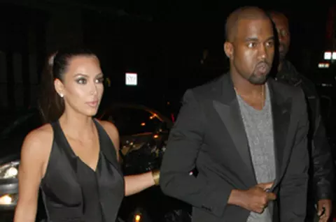 Kim Kardashian si Kanye West nu-si mai ascund relatia: VIDEO