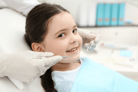 Când este momentul potrivit pentru un aparat dentar la copii?