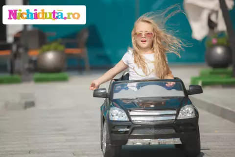 Descoperă gama 2025 de mașinuțe electrice pe nichiduta.ro: în ce modele se plimbă copiii de azi