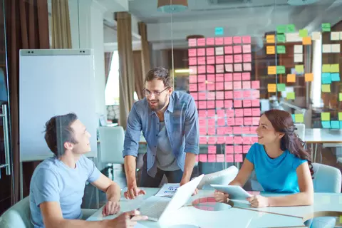 Studiu eJobs: Joburile pe pile, anunțurile neadevărate și lipsa experienței - cele mai mari frici ale românilor, atunci când trebuie să se angajeze