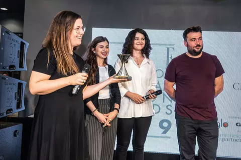 (P) Premiul pentru cel mai bun designer de obiect al anului