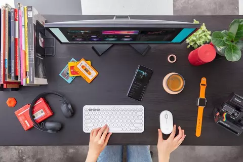 (P) Pune-ți amprenta pe spațiul în care lucrezi cu Logitech!