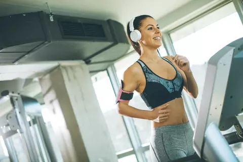 Accesorii sport recomandate de experţi - faceţi cunoştinţă cu noul magazin de sport Sportano.ro