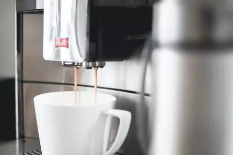 Tot ce trebuie să știi despre aparatele de făcut cafea
