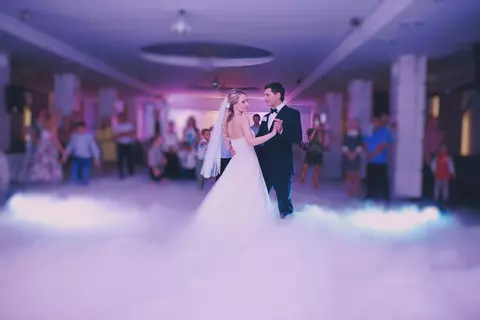 10 sfaturi pentru dansul mirilor