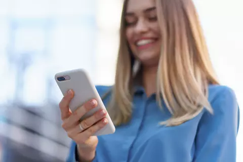 A venit momentul pentru o schimbare? Descoperă 5 lucruri care te vor convinge să renunți la vechiul telefon!