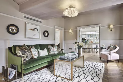 Interioare în stil colonial: Îmbinarea eleganței istorice cu viața modernă