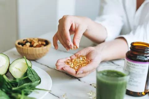 Suplimentele cu omega-3 – când sunt recomandate și cum să le alegi pe cele potrivite