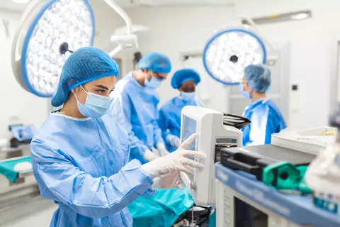 Ce trebuie să știi despre neuromonitorizarea intraoperatorie