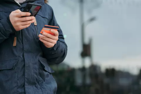 Top 3 criterii esențiale în alegerea furnizorului de tichete de masă pentru firma ta