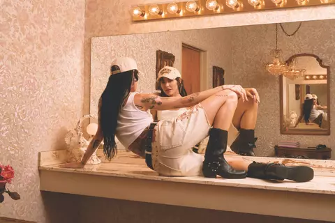 Brandul Levi’s celebrează luna Pride cu o colecție inspirată de cultura Rodeo LGBTQIA+